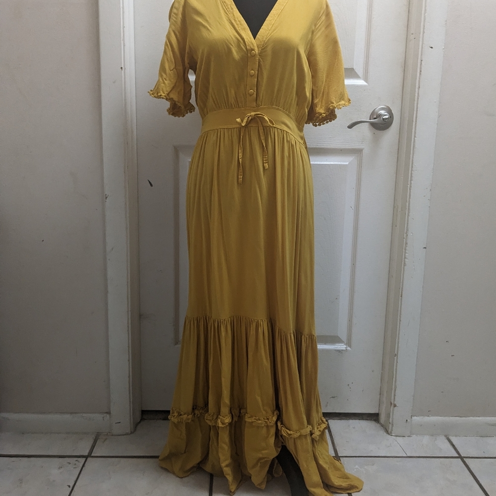R vivimos dress